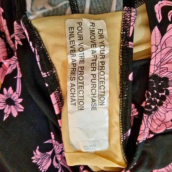 Venezia Lane Bryant Black Pink Floral Halter Top One-Piece Swimsuit Size 22W - Picture 4 of 4